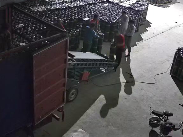 生產(chǎn)設(shè)備